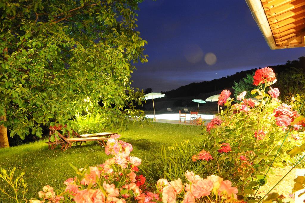 הוילה אורבניה Agriturismo La Rosa Tea מראה חיצוני תמונה